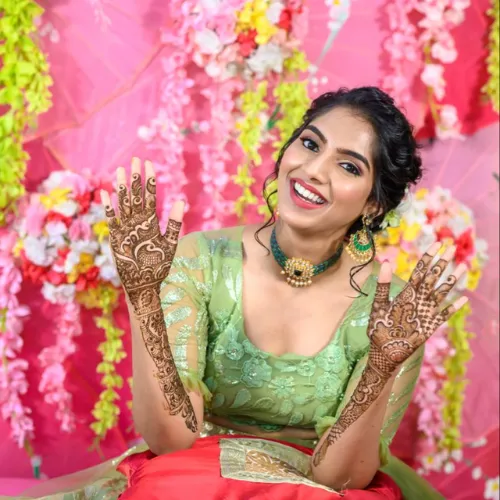 Half Hand Mehndi Design