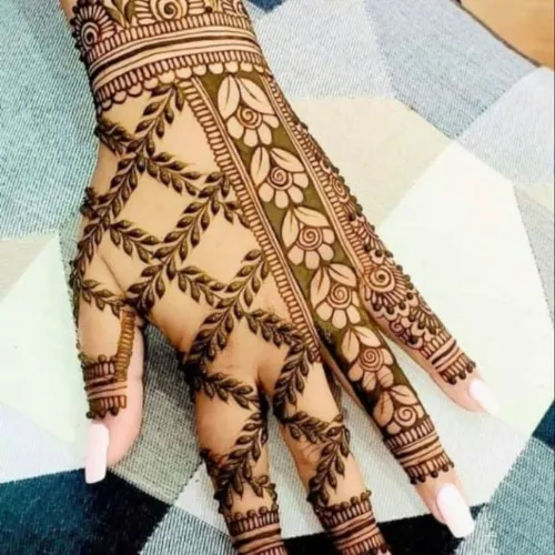 Leaf Like Mehndi Design